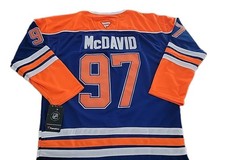 Connor McDavid Signs Exclusive Autograph Deal with Upper Deck 22