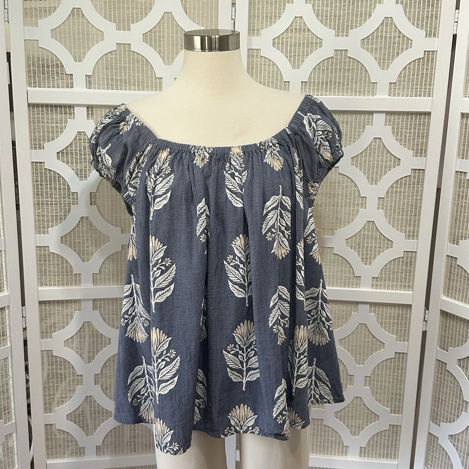 Blusa feminina Old Navy manga folhada floral 2X azul boho camponesa fora do ombro - Imagem 3 de 4