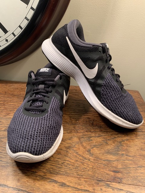 nike revolution 4 size 11