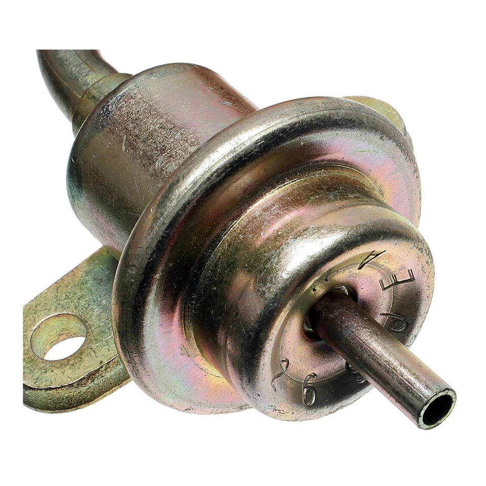 New SMP Fuel Injection Pressure Regulator For 1991-1995 Acura Legend - Image 3 of 4