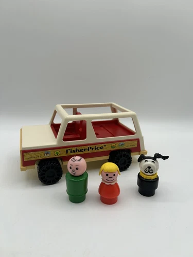 FISHER PRICE LITTLE PEOPLE WAGON Model 992 VTG 1979 w/ 3 Figures Girl, Dad & Dog
