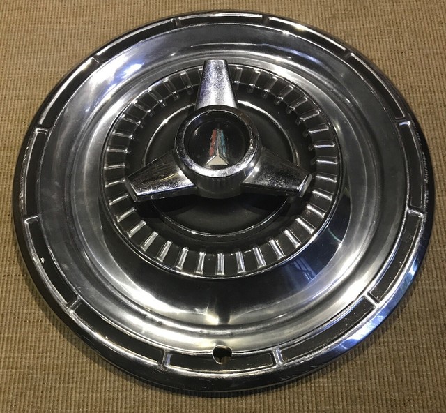 VINTAGE CAR HUBCAP WHEEL COVER SPINNER eBay