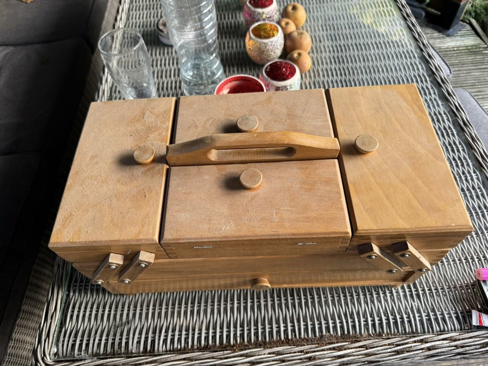 Complete Fly Tying Kit, Materials, Hooks Tools And Vice Inc. Storage