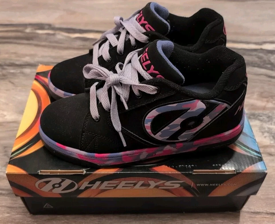Heelys Skate Shoes Propel 2.0 Black Lilac Pink Confetti Sneakers Women's Size 6 - Image 2 of 4