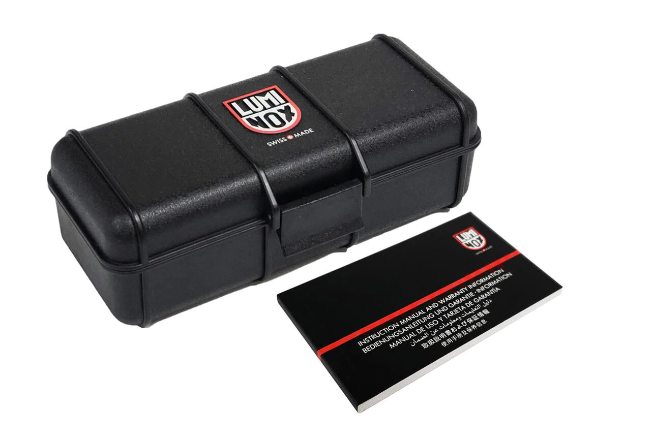 luminox black ops 8802