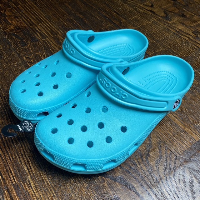 aqua crocs