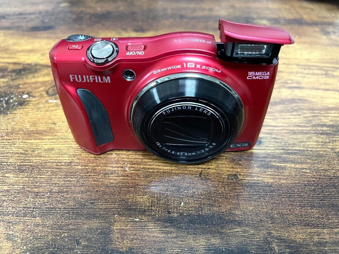 FUJIFILM FINEPIX F820 EXR 16MP Digital Camera Red [EXC++] From