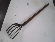 Vintage Steel Hand-Held Grub Hoe 5 tine CULTIVATOR GARDEN TOOL w/Wood Handle