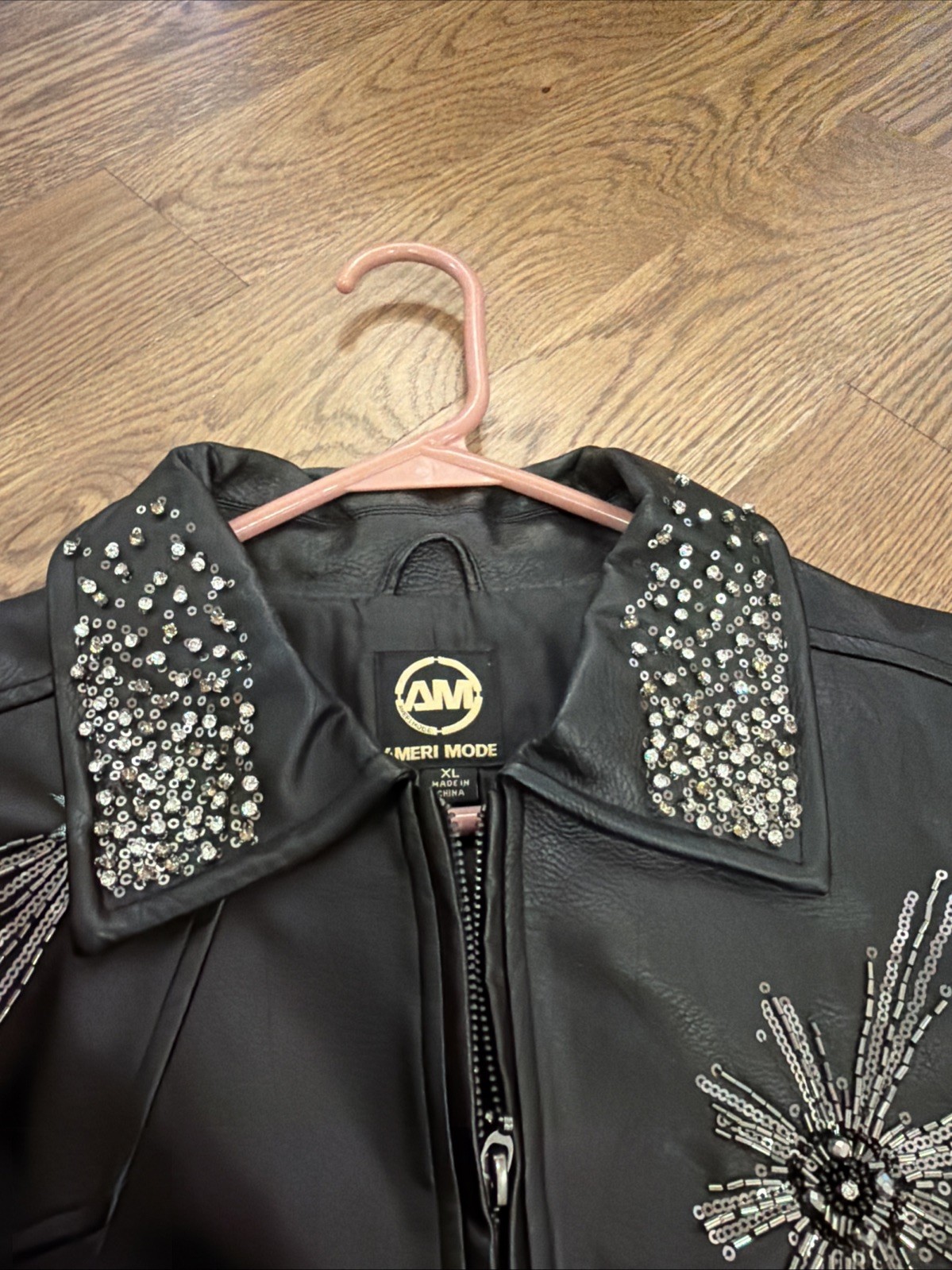 Ameri-Mode Black Faux Leather Rhinestone Starburs… - image 3