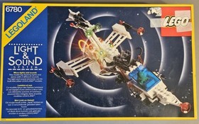 Lego Space 6780 Light and Sound XT Starship Collector New and Sealed (1987).