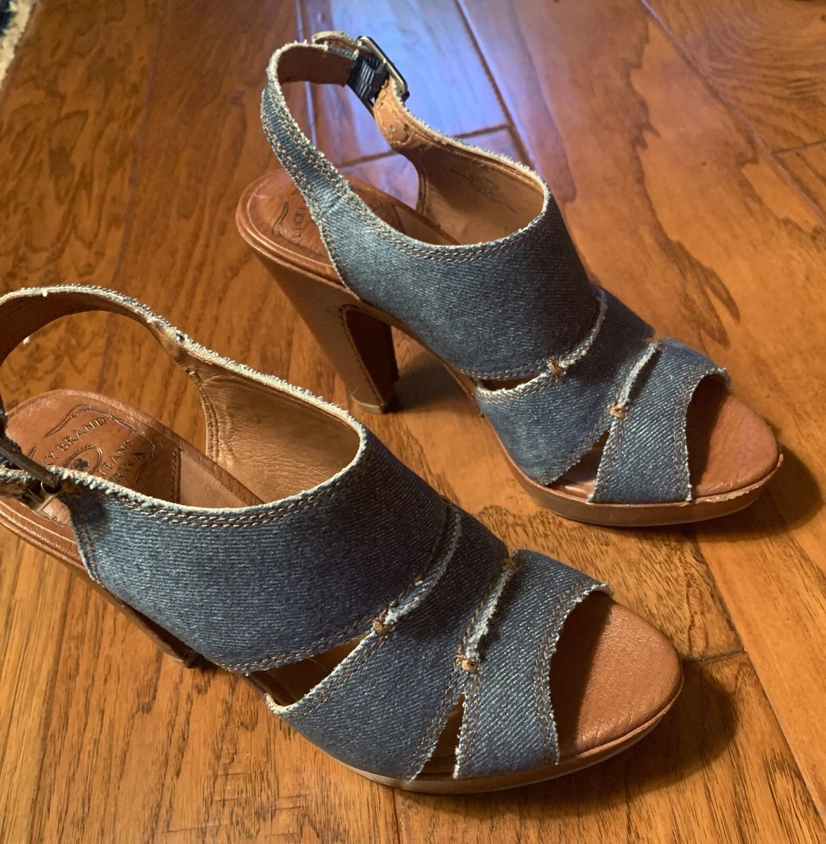 Lucky brand shop gold sandals
