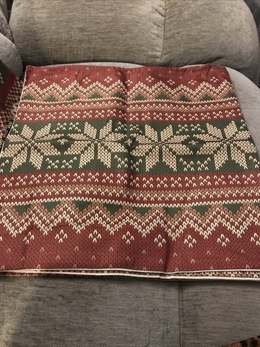 FeelAtHome Throw Pillow Covers Cases 18 x 18 Inches Set of 4 (Christmas Tree)NEW - Picture 3 of 5