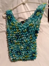 Womens Vintage Popcorn Crop Shirt  Sleeveless, Multiple Lites To Darks Green