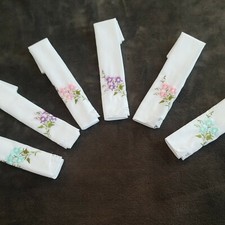 Zarte Taschent&uuml;cher quadratisch bestickt 6 St&uuml;ck 10,5 x 10,5 cm