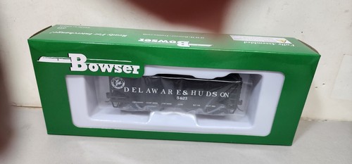 Coche tolva de 2 bahías Delaware & Hudson RR 55 toneladas barriga de pescado 5423 Bowser 43077 HO RTR | Zustand: New