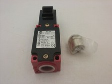 ALLEN BRADLEY 802F-E60M2 KEY INTERLOCK SAFETY LIMIT SWITCH 10AMP 500 VOLT NNB