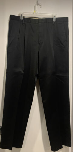 Dockers Men’s 38x32 Pleated Classic Fit Black Pant