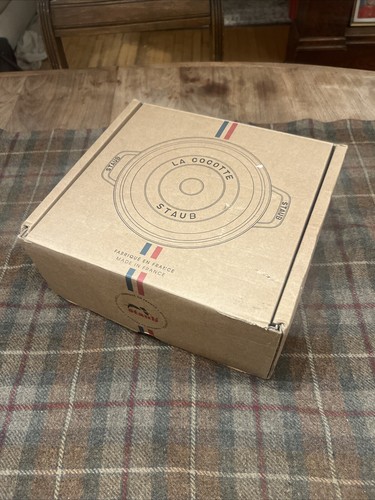 Staub 3.9 Quart Round Cocotte In Citron NEW In Box Issue Free France