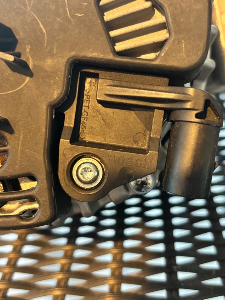 Alternador Bosch AL0844N Premium 100 % nuevo para modelos seleccionados de Mercedes-Benz 06-15 Foto 4 de 4