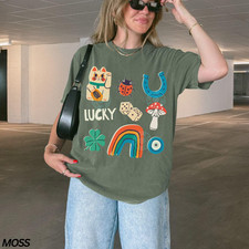 Lucky St Patrick  s Day Shirt Simple Shamrock Design