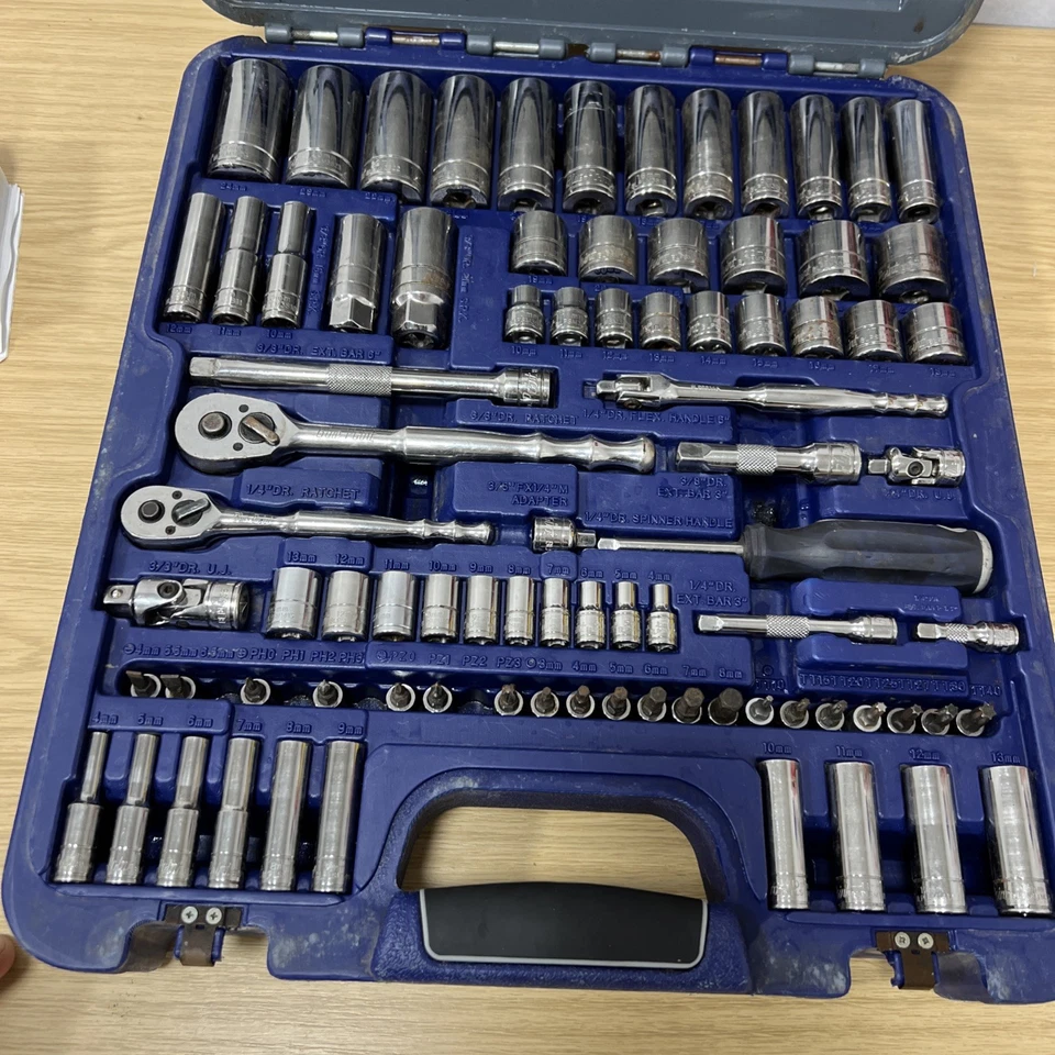 BLUE-POINT 100pc 1/4 3/8 GENERAL SERVICE SET 2100MBPGSSUK - Image 2 of 4