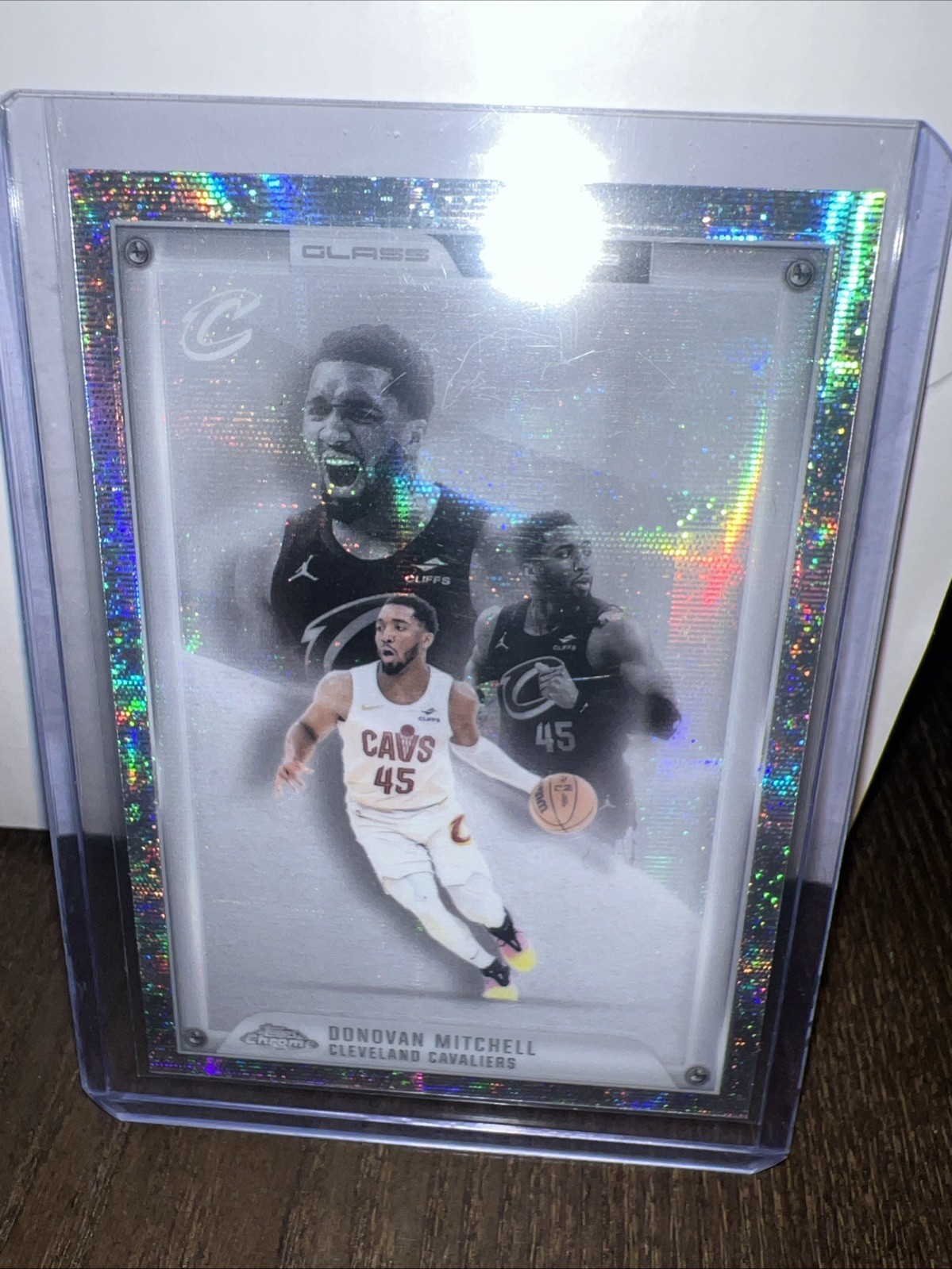 2025-26 Topps Chrome Donovan Mitchell Glass Canvas SSP Case Hit GC-20 Cavaliers