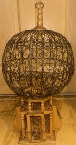 Antique Balloon Top Decorative Bird Cage