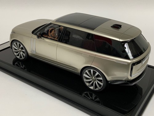 1/18 Motorhelix / LCD 2023 Range Rover Autobiography in Gold Silver lmtd 99 pcs - Picture 6 of 9