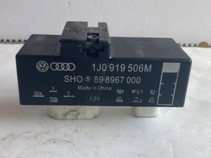 Audi VW Seat Skoda / gebr. Lüftersteuergerät Kühlersteuergerät 1J0919506M #516