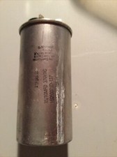 DEHUMIDIFIER / AC CAPACITOR 370 VAC 35/10 uF 