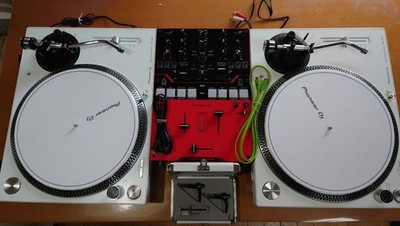 Pioneer DJM-S5 Mixer PLX-500-W Plattenspieler x2 HDJ-X10 Kopfhörer DJ Set