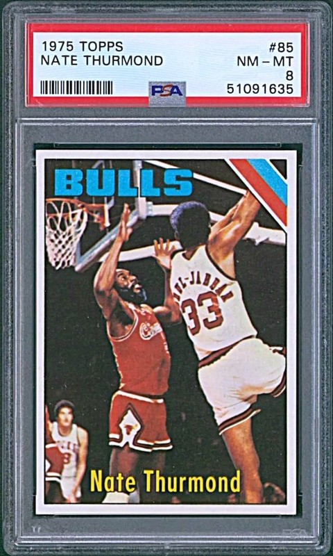 1975 Topps #85 Nate Thurmond HOF (defending Kareem Abdul-Jabbar) PSA 8 NM-MT