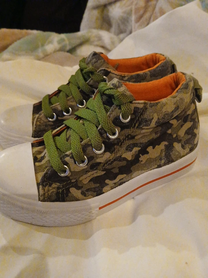 Zapatillas de lona camuflaje Foto 3 de 4