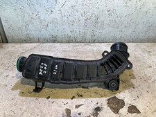 Peugeot 208 II 2021 Benzin 96kW Schlauch Leitung Ladeluftkühler 9812735880