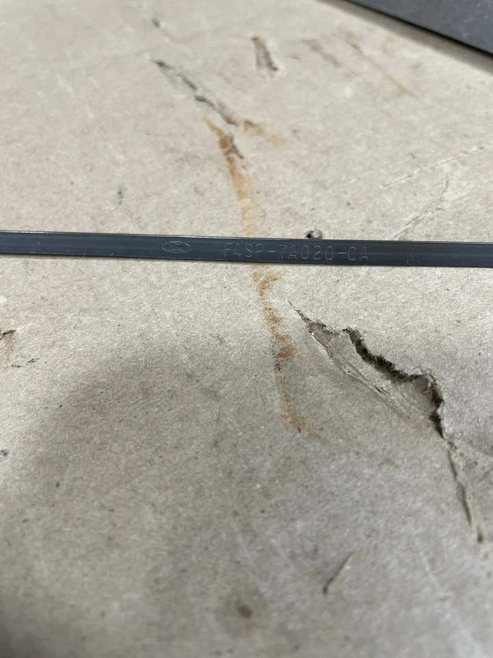 Varilla de medición Mercury Cougar 1994-1997 transmisión OEM 94 95 96 97 Thunderbird Sc Lx Foto 2 de 4