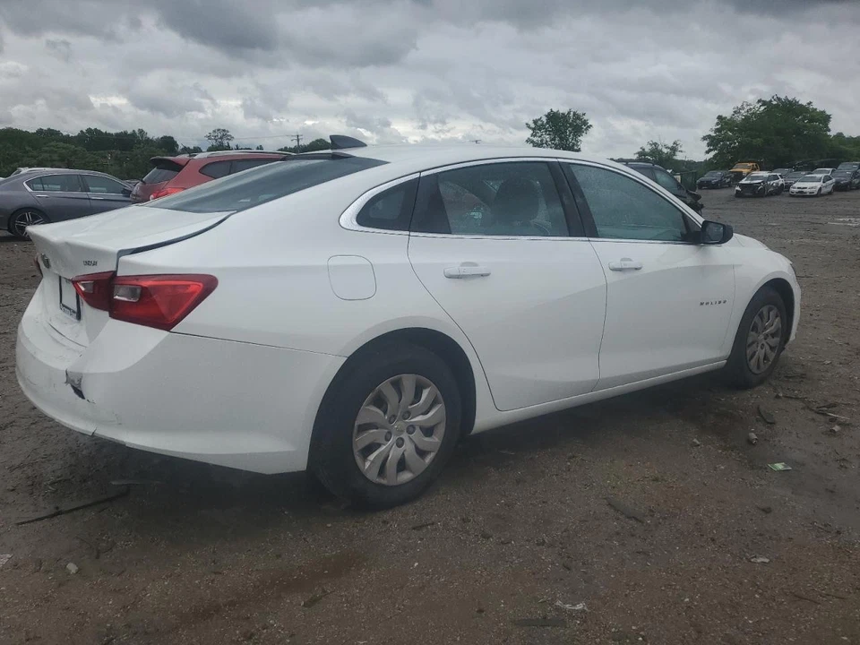 Used Rear Right Door Assembly Rear Side fits: 2016 Chevrolet Malibu Rear Right G Foto 4 de 4