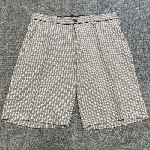 Travis Mathew Golf Shorts Men's Size 34 Gray Plaid Lightweight Chino Shorts