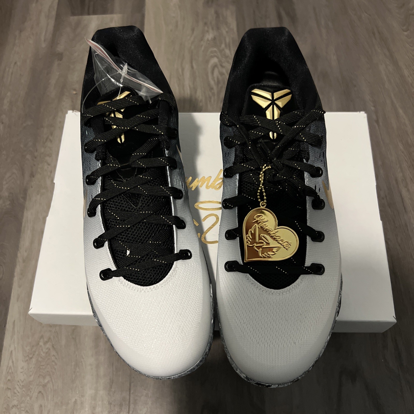 Nike Kobe 9 EM Low Protro Mambacita
