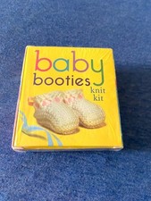 CUTE NIP NOS Running Press BABY BOOTIES KIT yarn, needles, instructions, ribbons