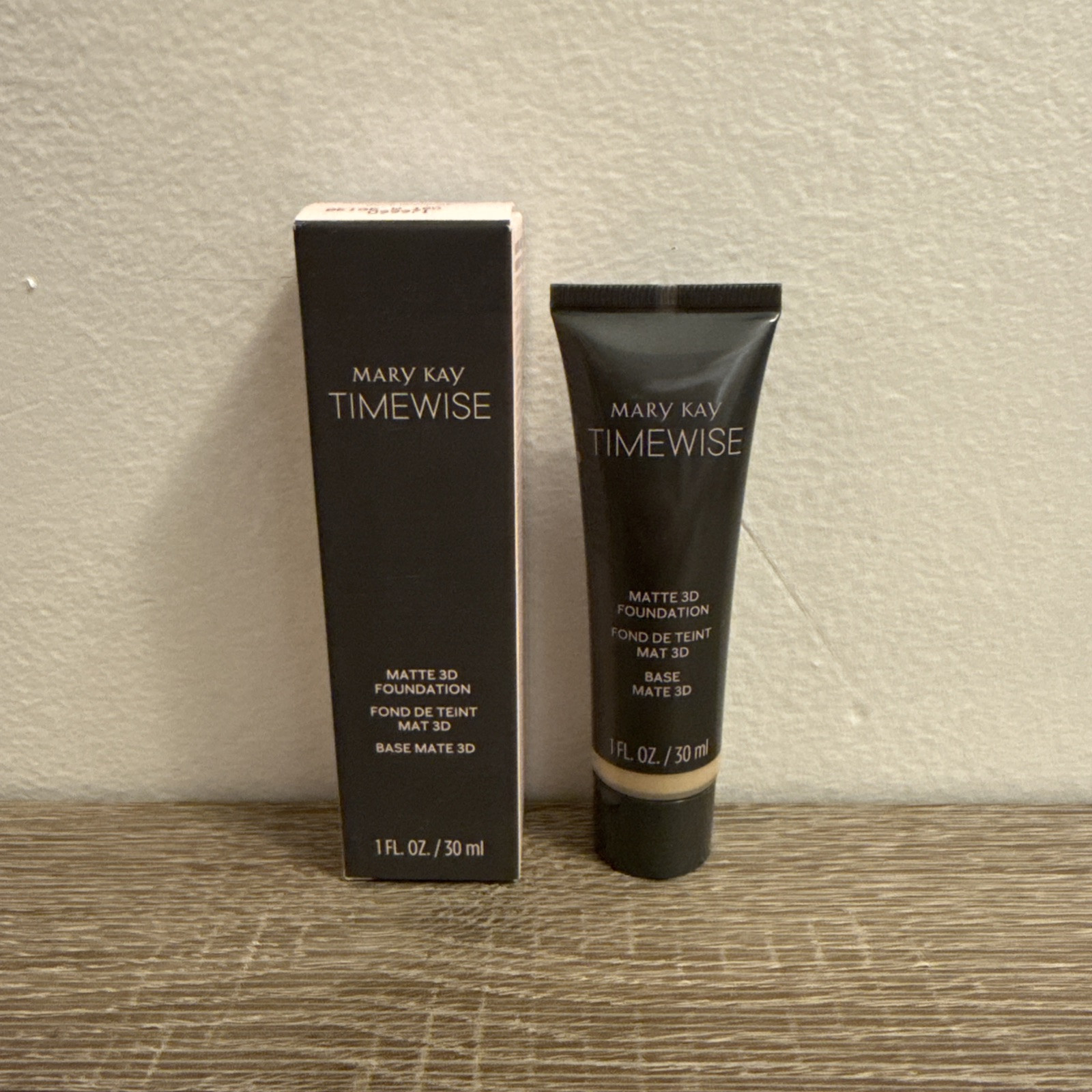 Mary Kay TimeWise Matte 3D Foundation Beige W 160 1 oz New Sealed