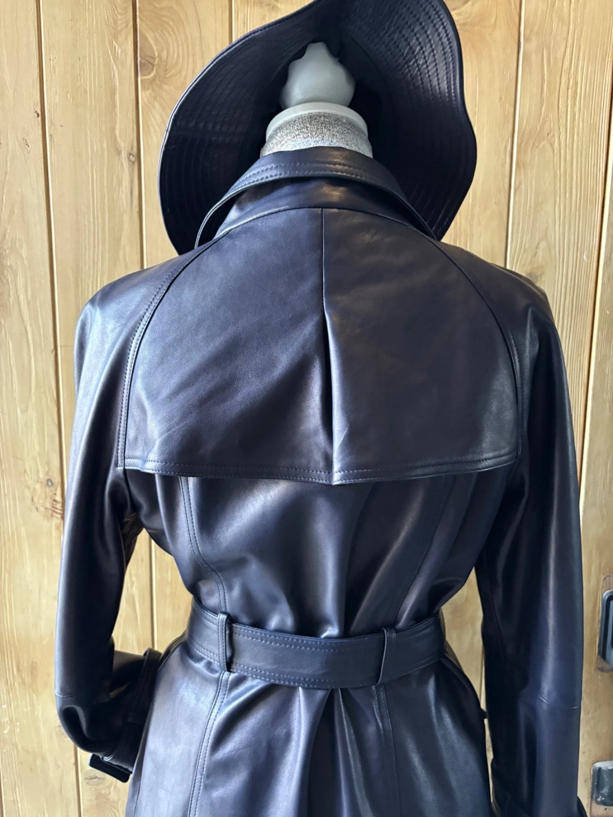 CHANEL Cappotto con cintura trench pelle viola navy extra morbido officina personalizzato cappello 6 8