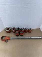 Ridgid 00-R Ratchet Pipe Threader Handle & Die Set  8 Dies