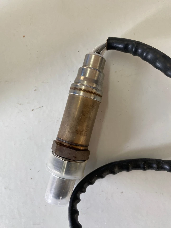 Sensor de oxígeno Bosch O2 - 13752 - Se adapta a BMW Z3 1996-1998 Foto 3 de 3