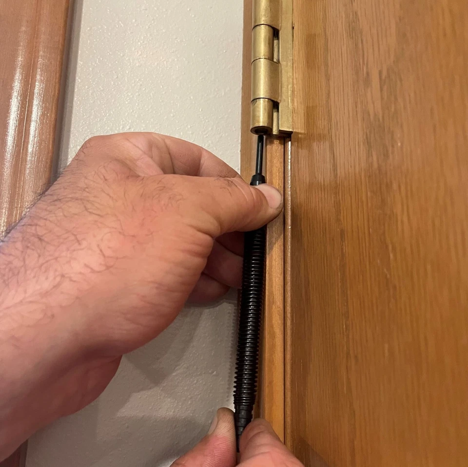 Инструмент для пробивания дверных петель без молотка пружинный инструмент двухбитный защелкивающийся - Изображение 2 из 4