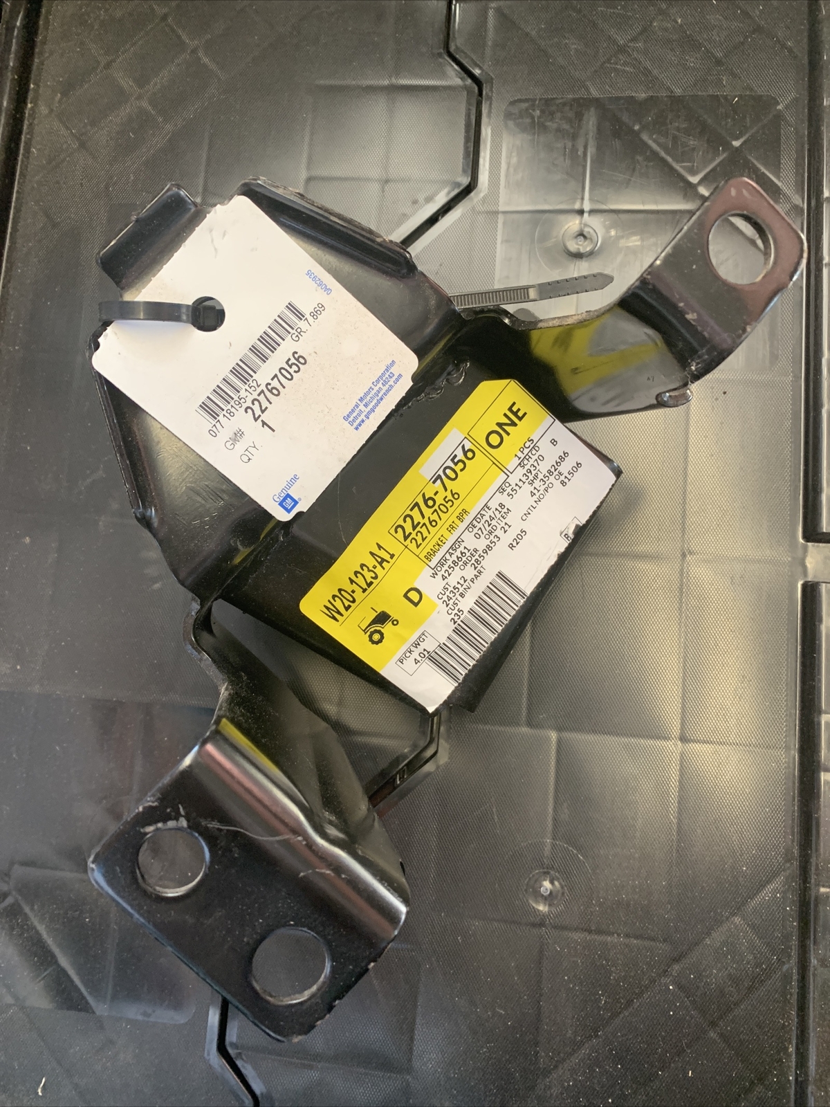 Genuine GM Bumper Face Bar Bracket 22767056 | eBay 