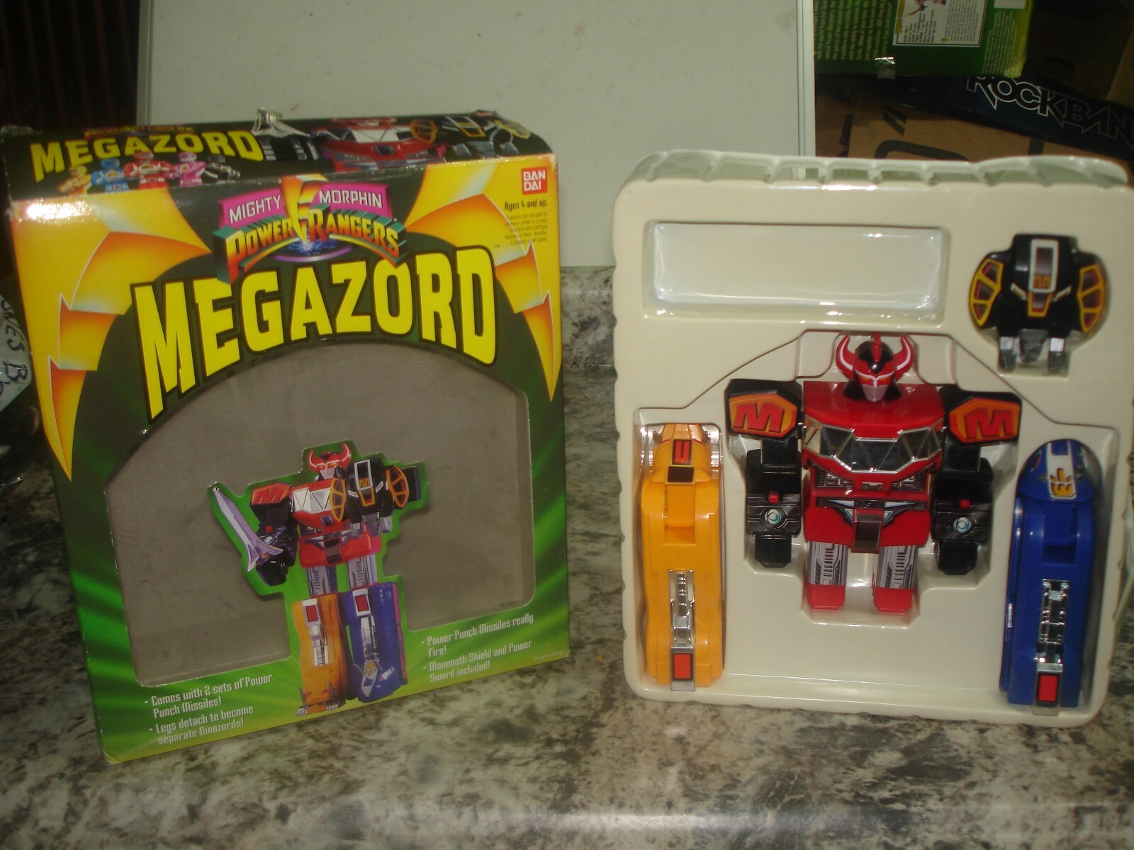 Jouet Power Rangers Mighty Morphin - Megazord RC Télécommandé - Bandai 1994