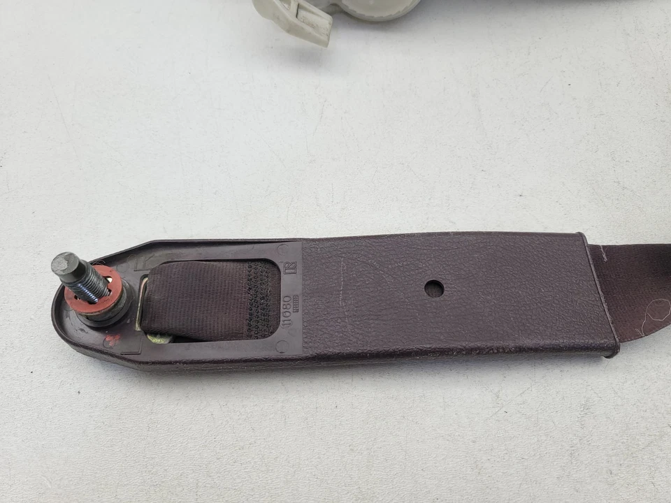 1989-1992 Toyota Supra MK3 темно-бордовый водителей левый передний ремень безопасности - Изображение 4 из 4