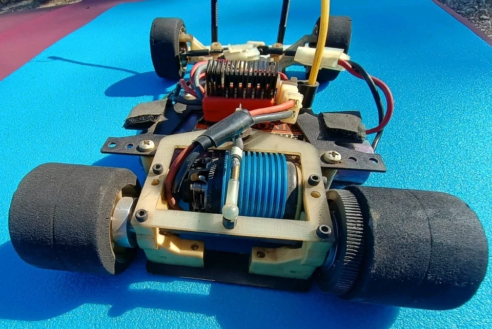 Vintage Team Associated RC12i Pan Car with original box and instructions - #4016 - Image 3 of 4