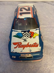 1/24 Scale Raybestos GM Buick HM61 Plastic Model Kit.  Decal issues. With Box