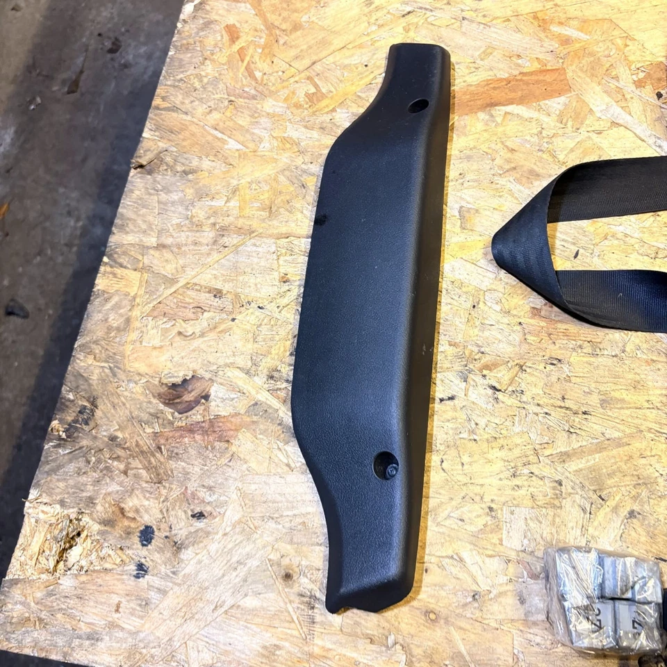 LUZ FRENO TRASERO ALTO NIVEL FIAT PUNTO 0331000 A350 Foto 2 de 4